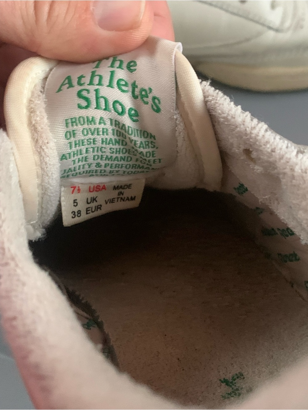 Vintage Reebok Sneakers - Picture 6 of 8